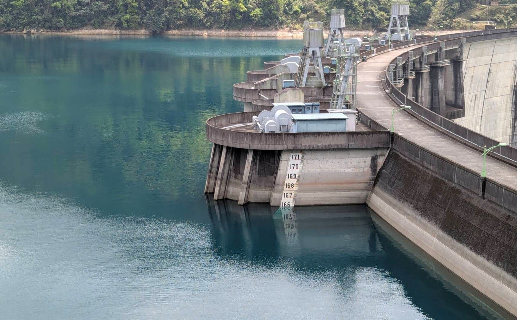 翡翠水庫要求購電每度14.6元。圖／北市翡翠水庫管理局