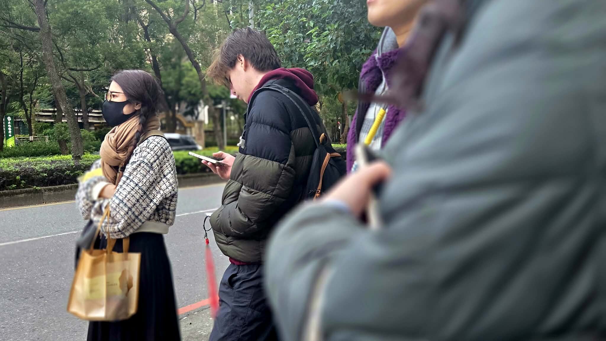 勞動部今天公布初任人員薪資統計結果，畢業生平均起薪新台幣3.9萬元。示意圖／5168實價登錄比價王資料照