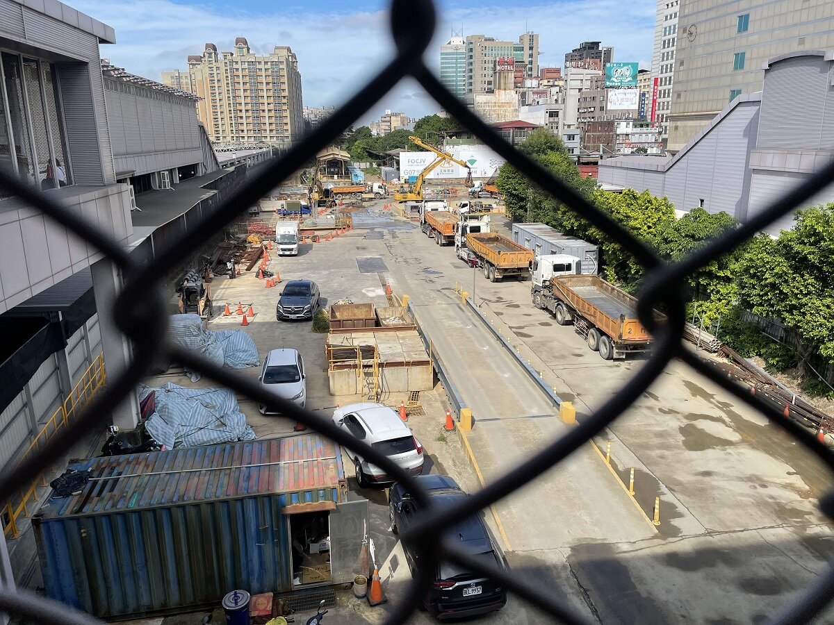 央行表示，已向多家銀行瞭解土方問題，受影響案件數有限，因此由銀行依規評估處理。示意圖／5168實價登錄比價王資料照