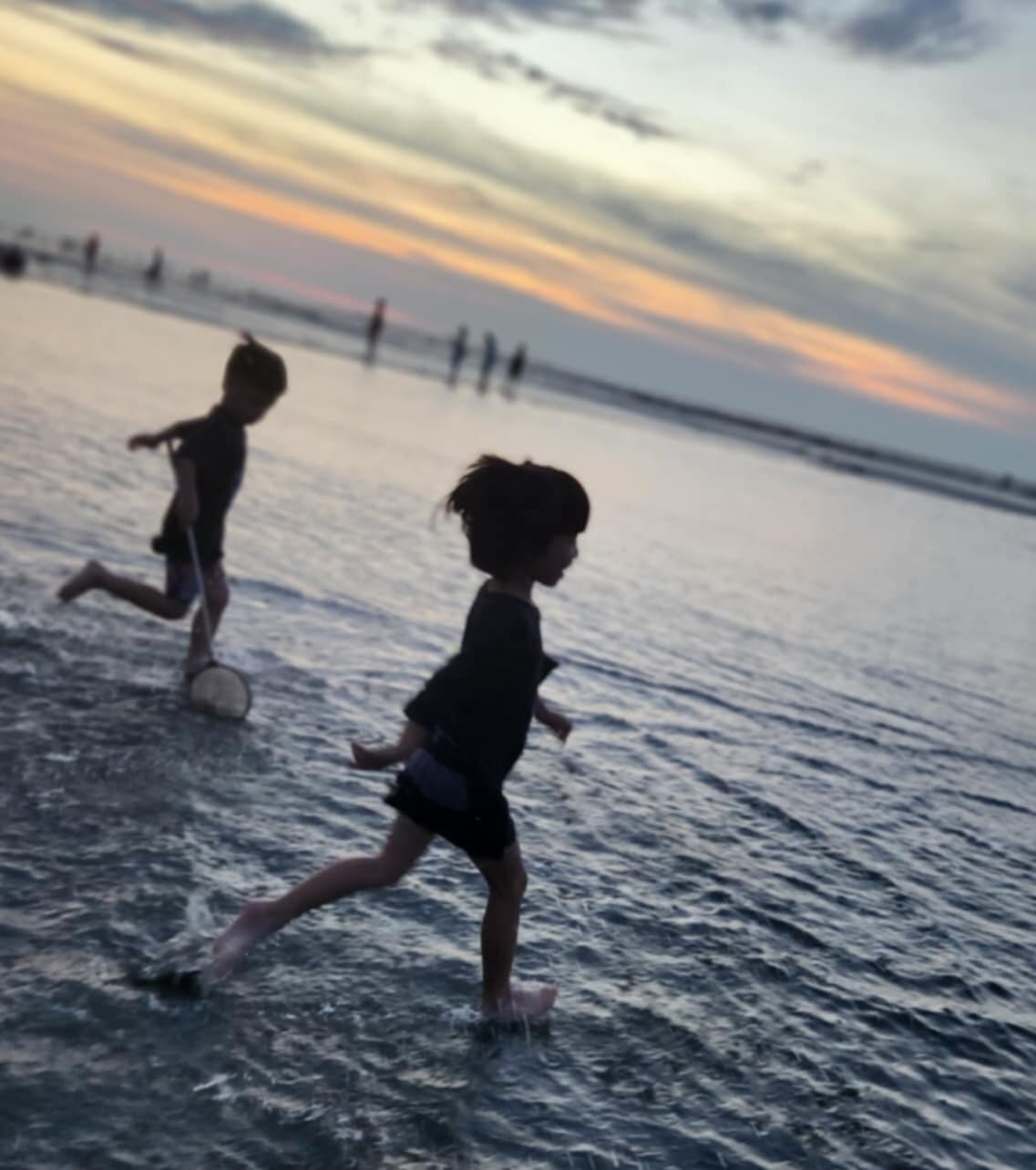 新北市府消保官室抽驗市售5款網購兒童智慧手表，商品標示皆不合格。示意圖／5168實價登錄比價王資料照