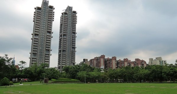 「信義聯勤」鄰近數千坪森林公園 享受都市之肺