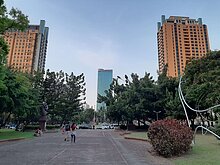 看房筆記系列 - 台中西區草悟道的綠猶未盡