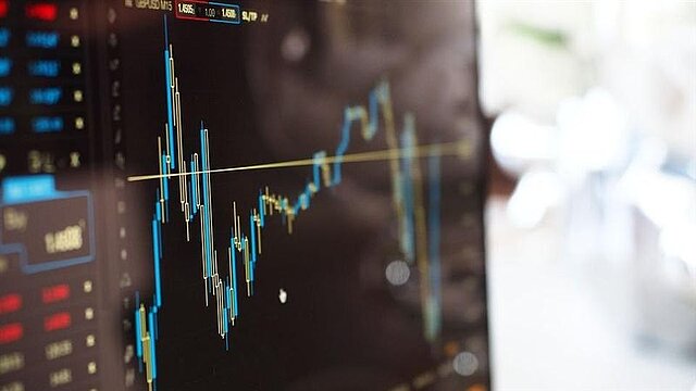 40歲單身女存款300萬該「買股還買房」？網揭殘酷真相：追不上啊...