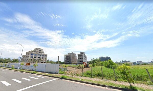 單元12重劃區鄰近雙鐵共構的松竹車站，又享有舊北屯區的生活機能，加上低密度住宅區，成為兼具舒適與機能便利的重劃區。圖／翻攝自Google Map
