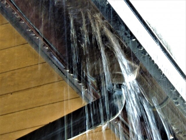 新家天花板漏水鄰居卻說不關他的事？　專家教「4步驟」輕鬆化解！