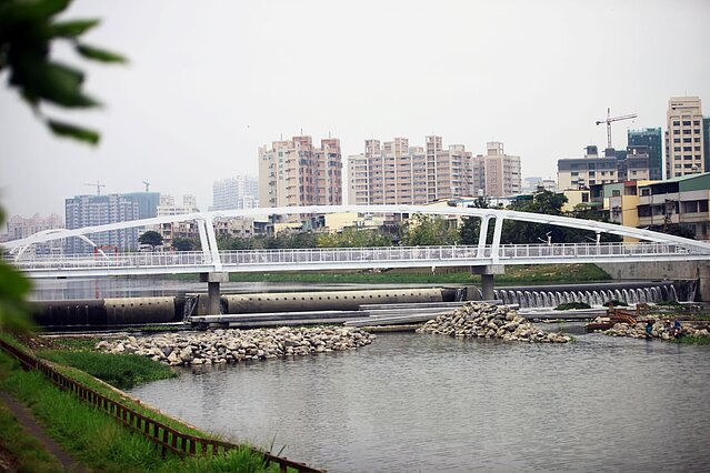 護國神山失靈了？　「膨風」區域被打回原形：預售量縮7成