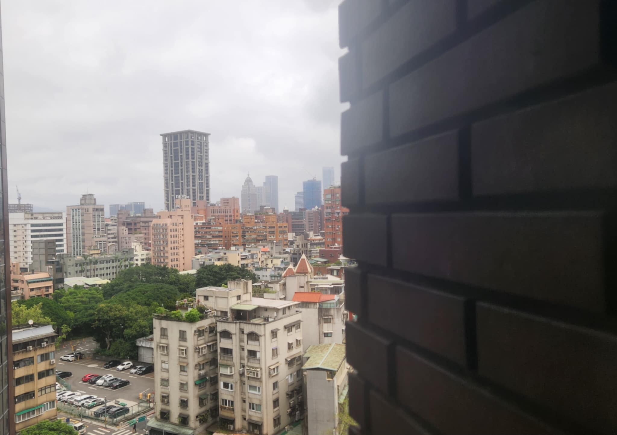 華南雲雨區東移　北台灣易有局部大雨高溫僅15到17度