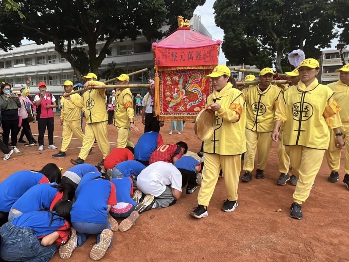 白沙屯媽祖回鑾　雙鐵疏運量增