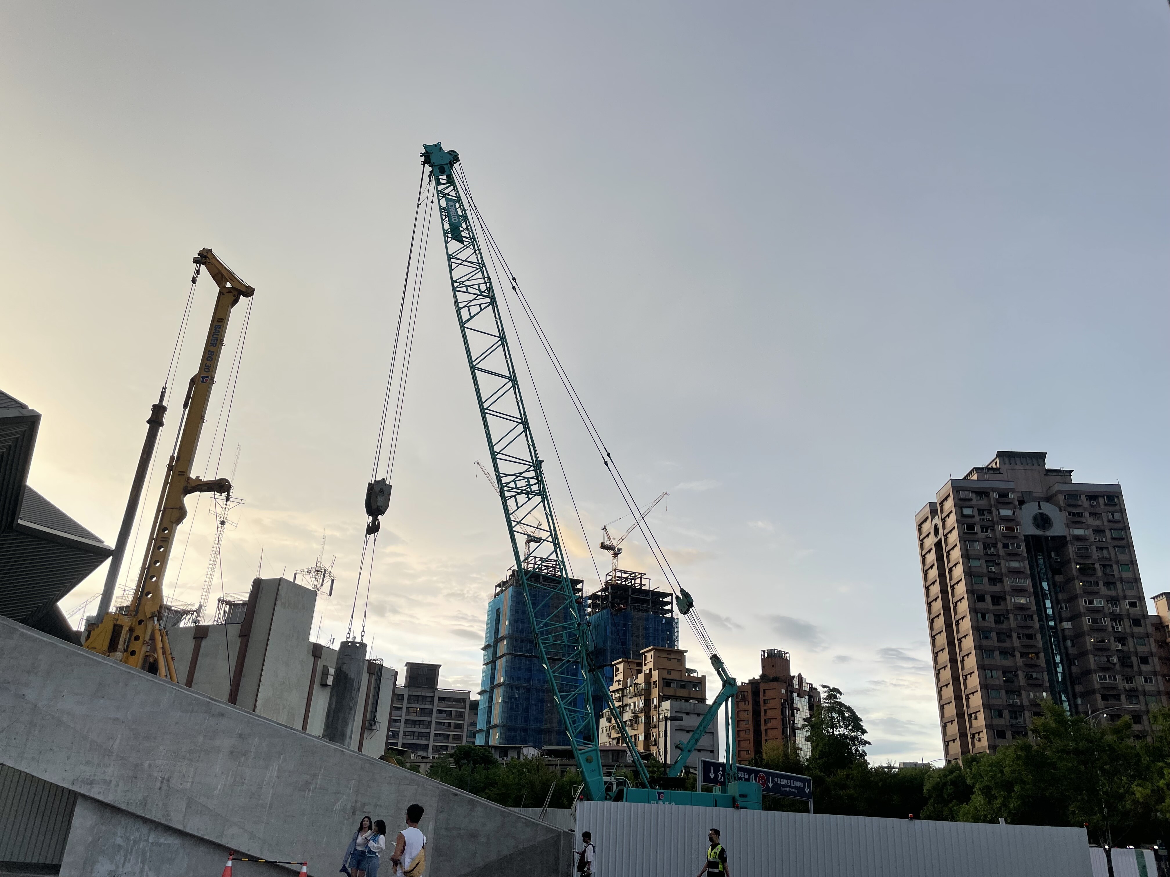 房市陷隱憂？預售「有行無市」亂了節奏　專家揭「這款」降更多