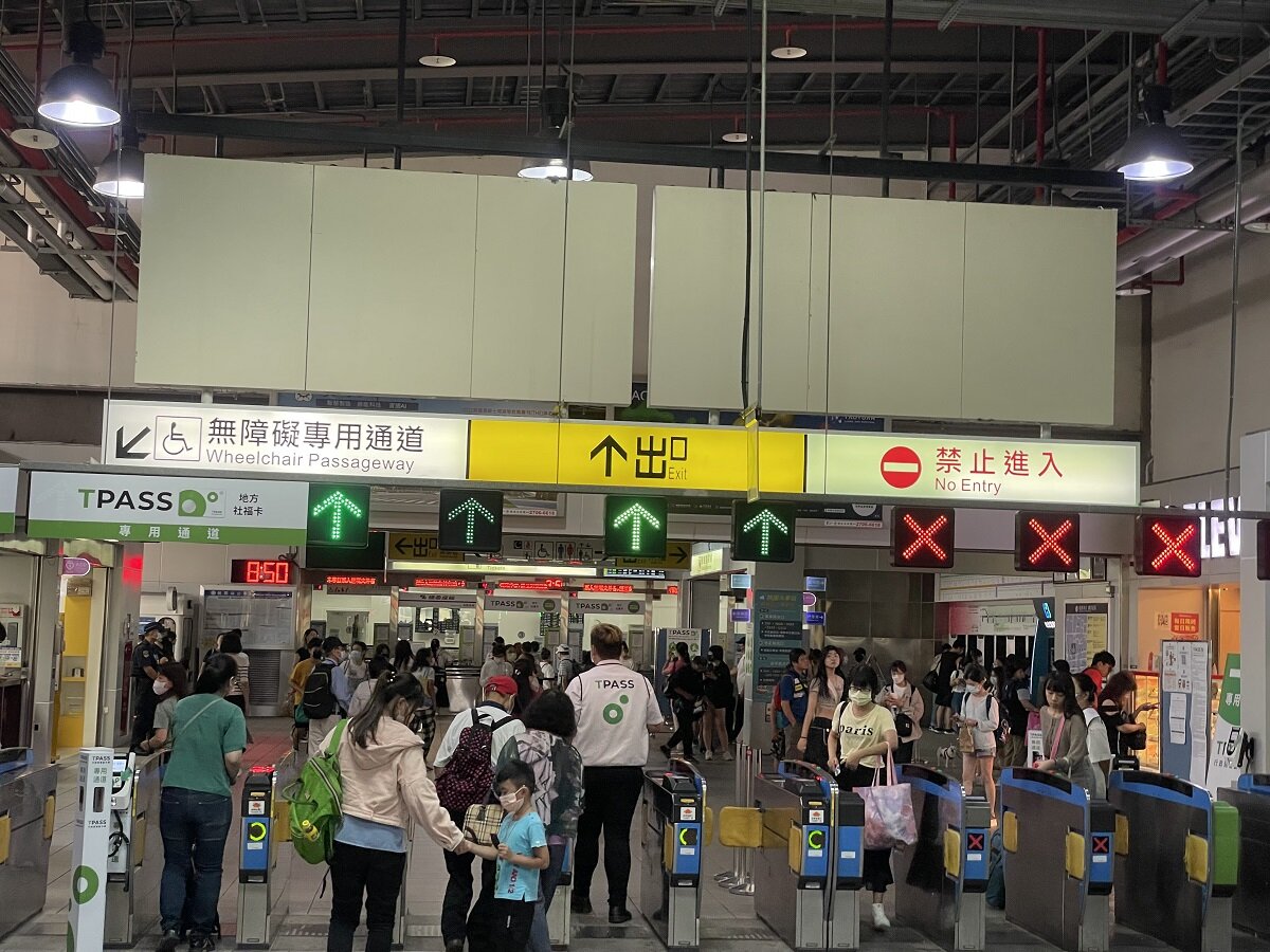 新冠肺炎連7升　疾管署估7月初高峰就診人次上看20萬