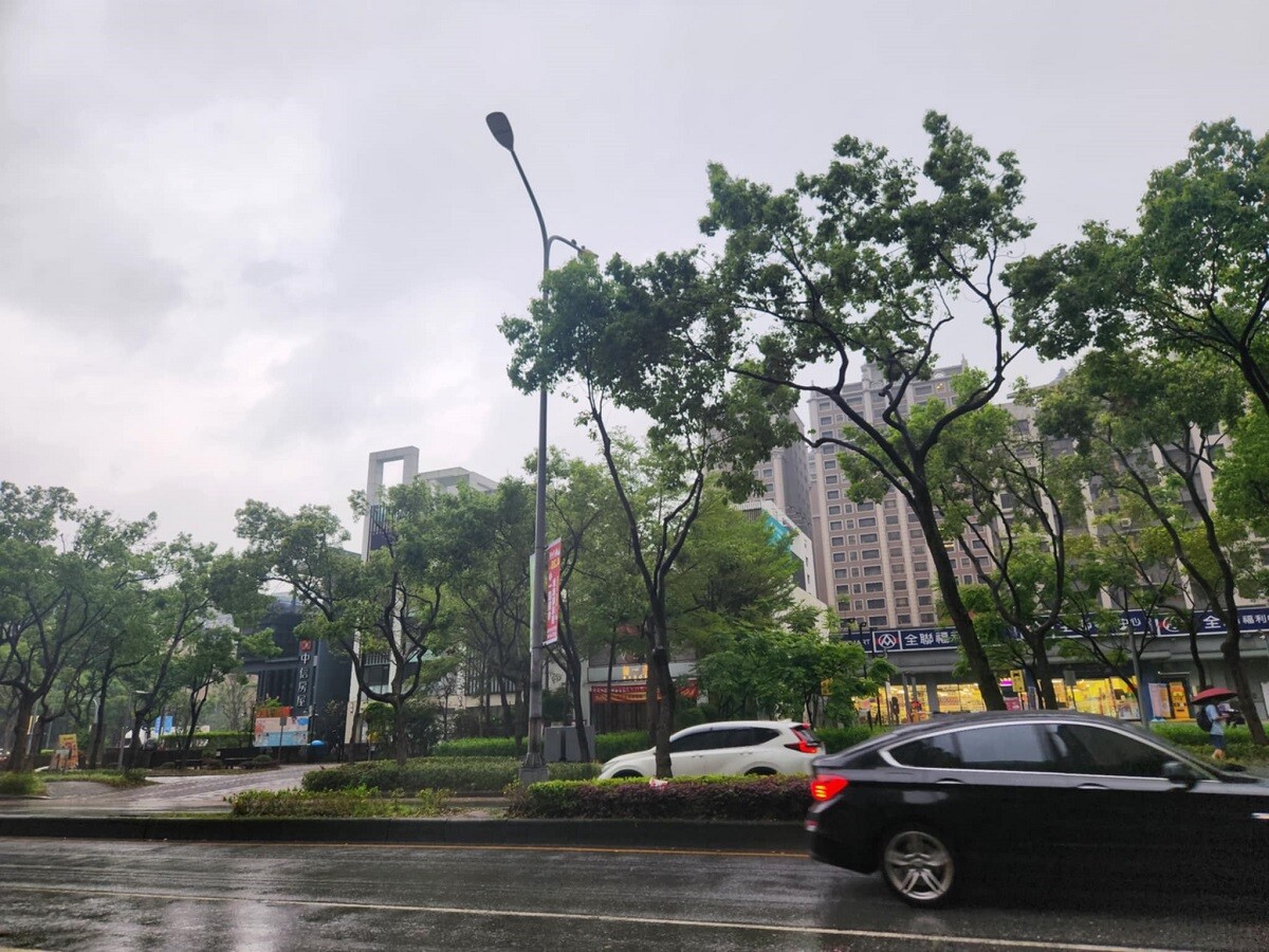 今午後鋒面接近　明全台有雨西半部防豪雨