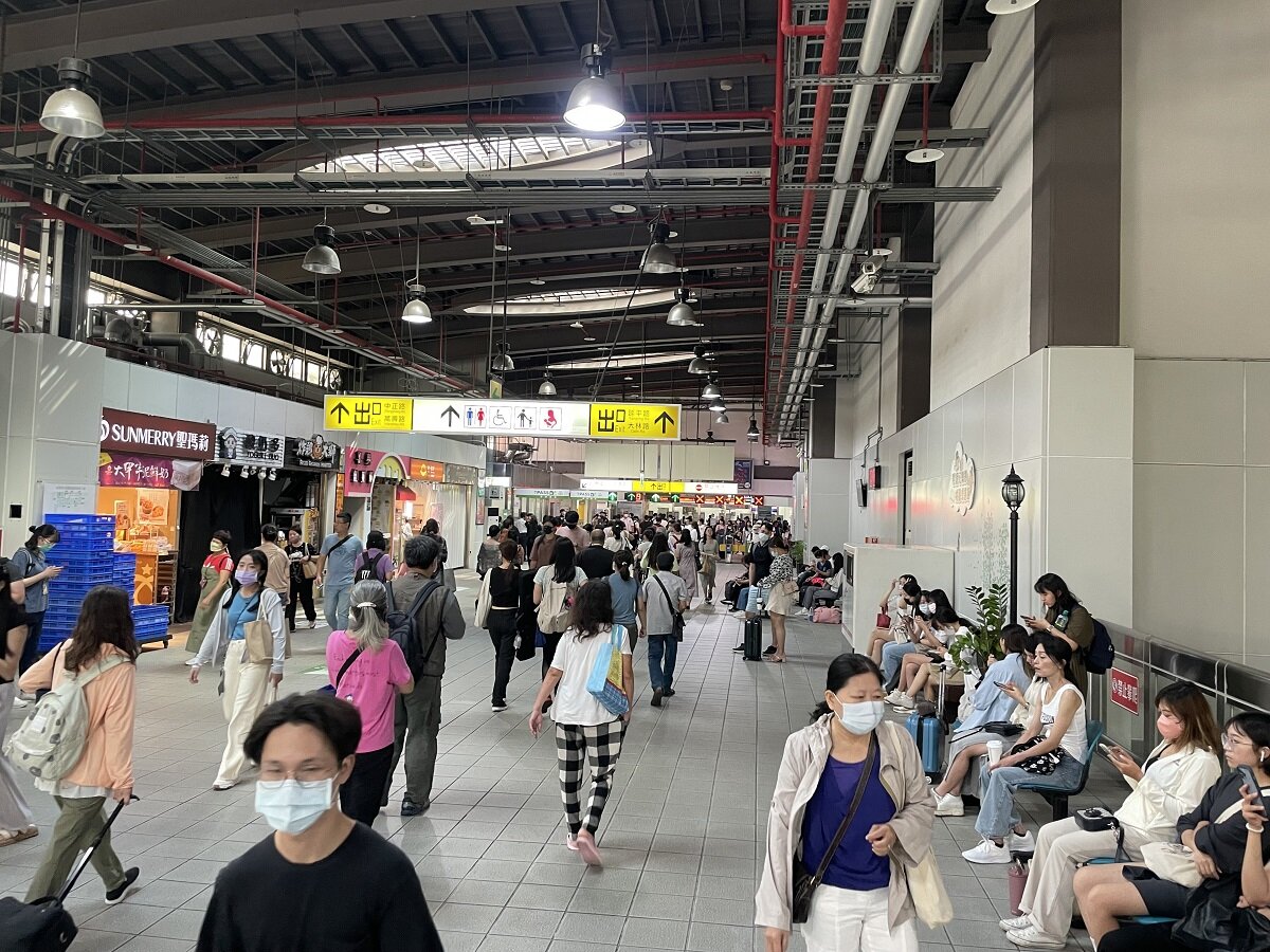 COVID-19連5降死亡卻高　疾管署籲注意8大重症警訊