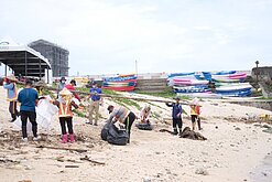 小琉球淨灘清出358公斤垃圾　盼助小海龜返大海