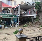 台中大坑土石衝入民宅　太平潭子邊坡崩塌影響交通