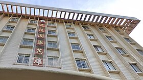 0403強震重創停業　花蓮國軍英雄館動工拆除