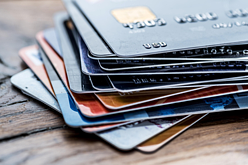 信用卡市場大比拚　銀行強化用戶黏著度、推多元優惠