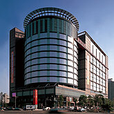 台中新光三越拚復業　工程三級檢核提升安全