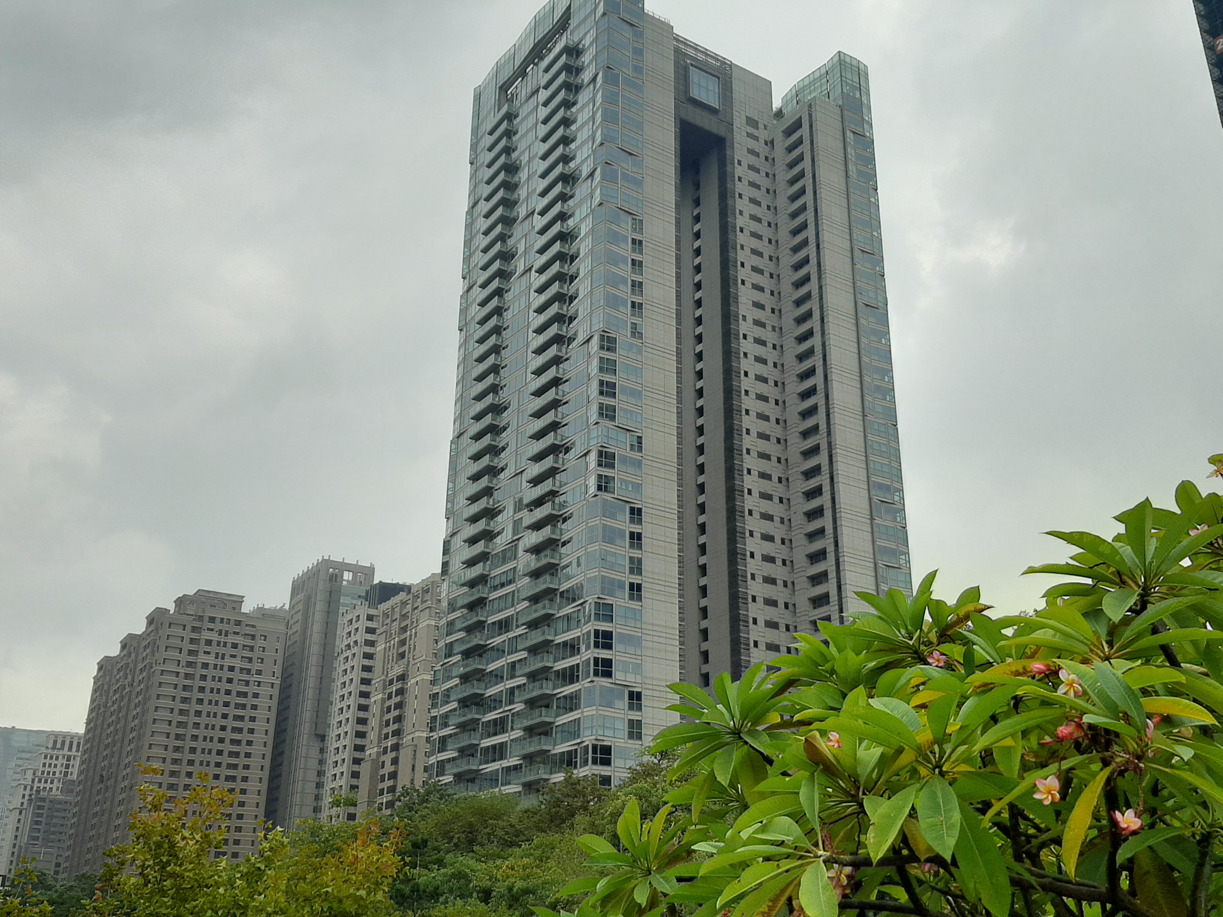 房市爆冷六都僅「這縣市」交易量增！他揭「預售、中古價差逾4成」