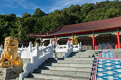 梨山賓館前蔣中正銅像拆除　遷移文物陳列館