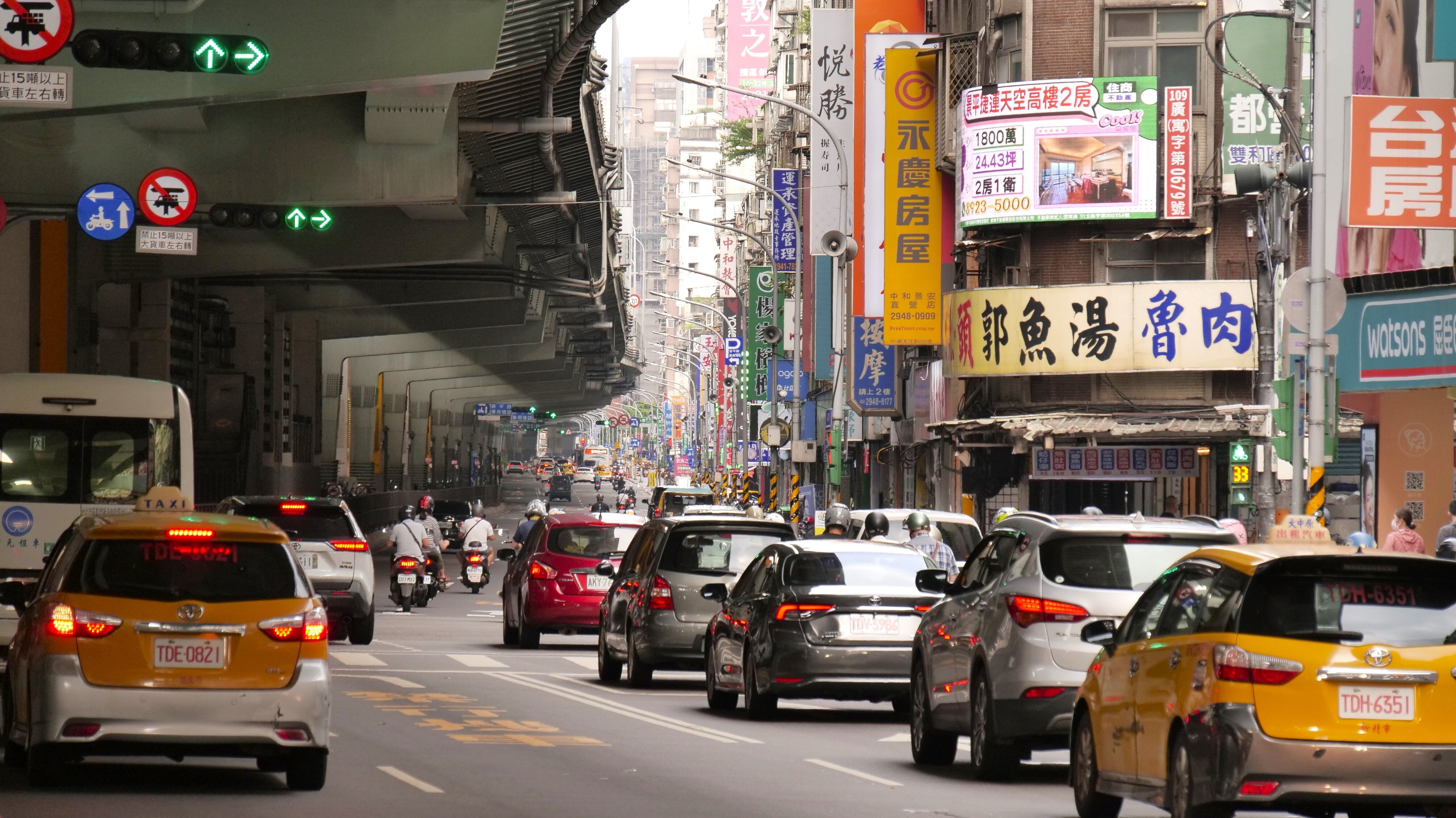 外送運價公式草案出爐　必要時可收等待費樓層費