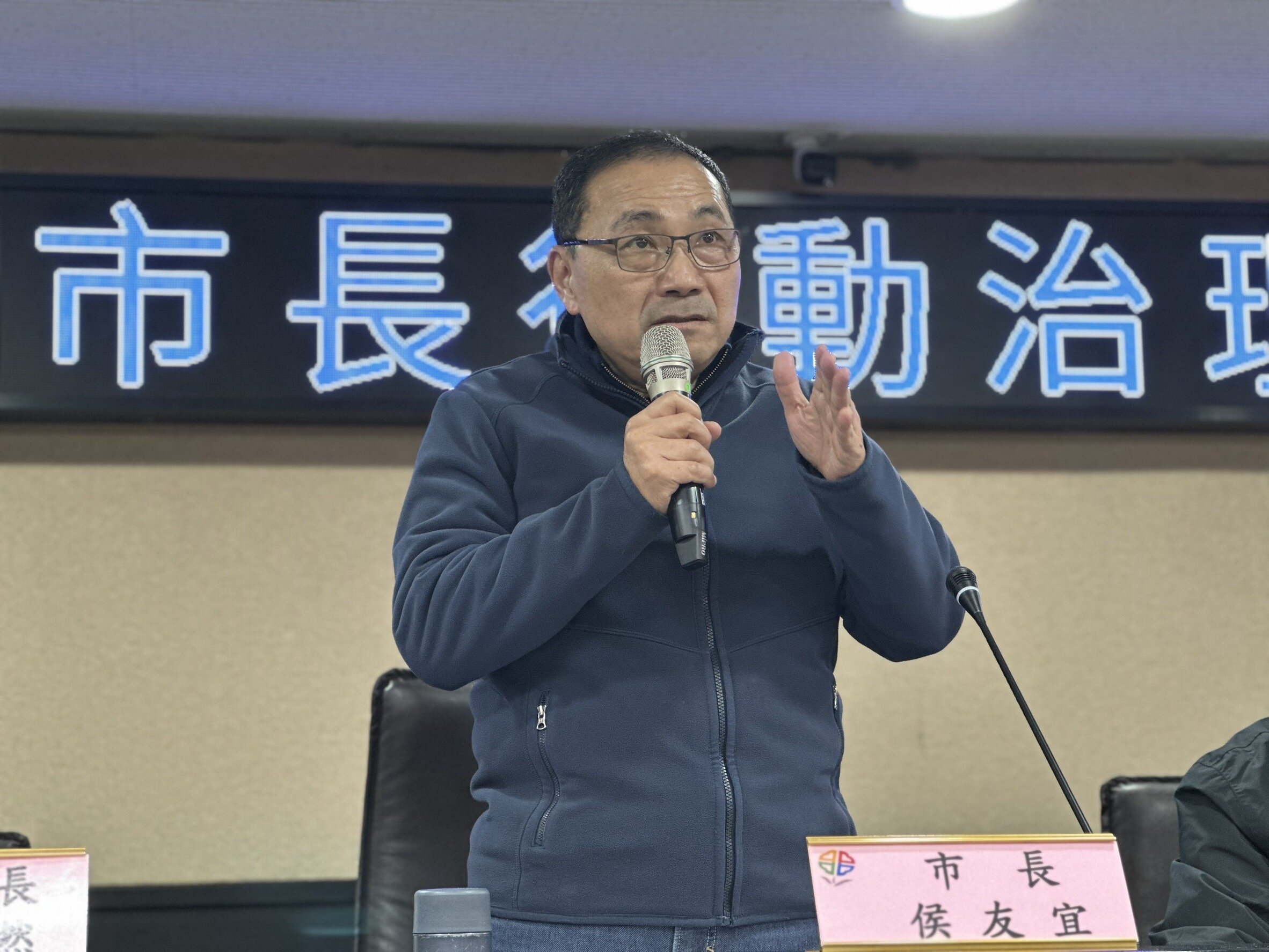 新北市長侯友宜表示,一定會追究工程承包商榮民工程公司責任。圖/新北市府提供