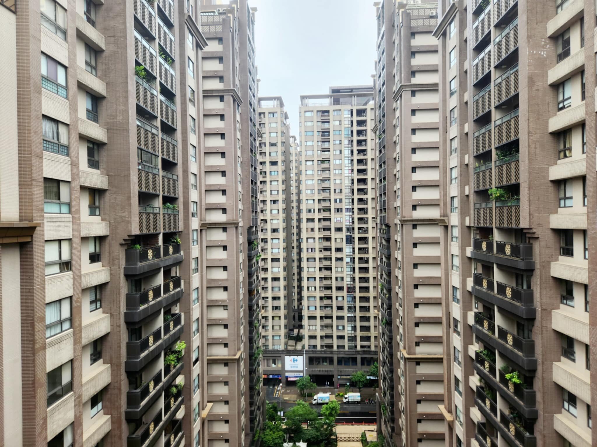 房價撐不住「3導火線」！同地段便宜10％恐有雷…專家：漂亮不長久