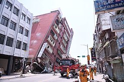 天王星大樓倒塌建商遭訴　屋主：以為天災竟是人禍