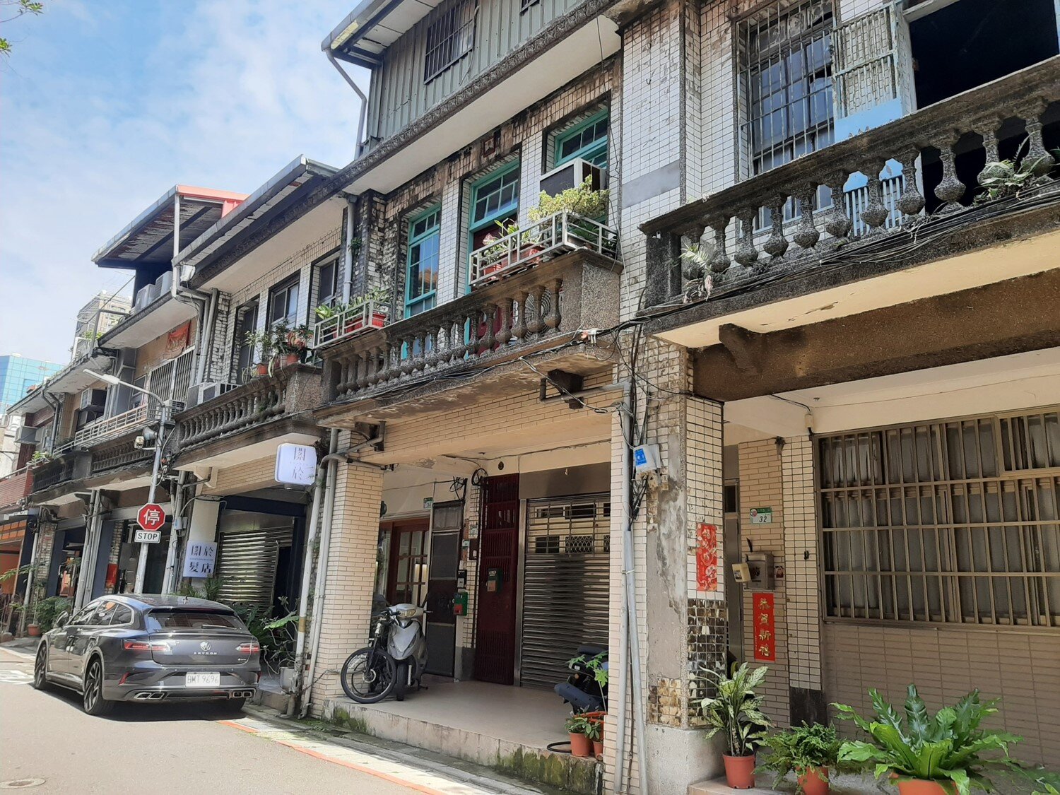 老宅延壽補助納建築立面光電　經部評估具商業誘因。圖／5168實價登錄比價王資料照