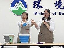 春節大掃除　小蘇打粉加熱水去油垢、檸檬酸除水垢