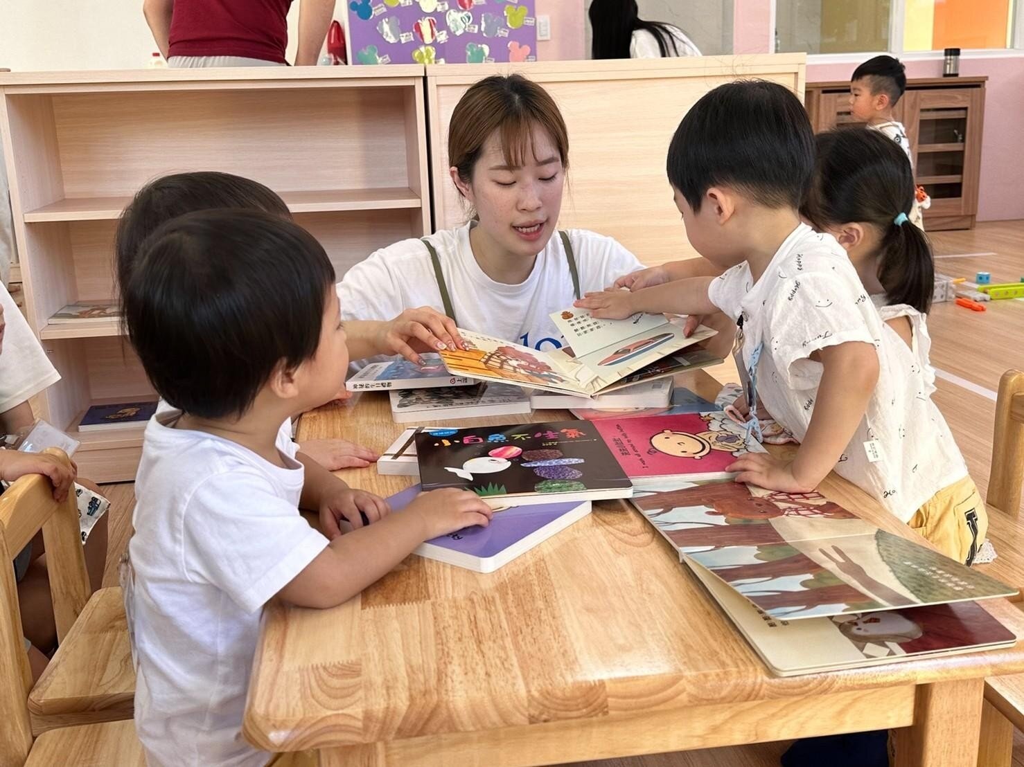 自閉童出門遭白眼，調查發現近半早療家庭曾遇不友善。圖／台中市政府資料照